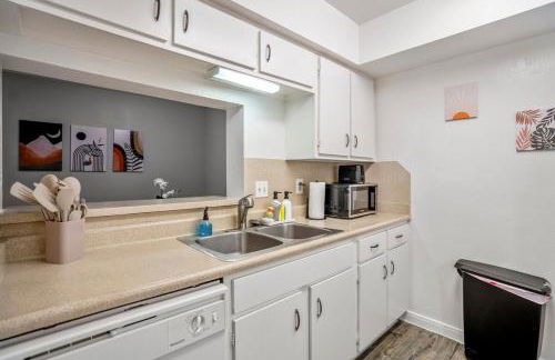 Towne Plaza Apartments #295 in the Galleria Area - Foto 3