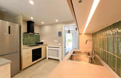 Villa in Playa den Bossa, 5 min SupermarketBBQ - Foto 5