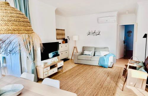 Amazing beach bliss 2br w/private sea view terrace - Photo 9