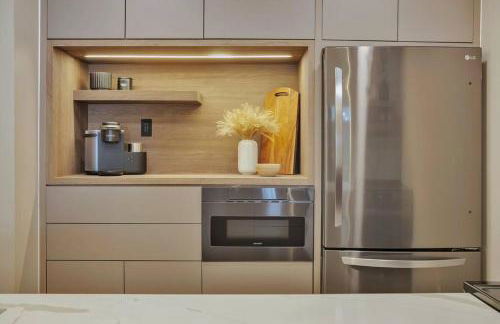 Stunning 2 Story Villa with Pool - Photo 9