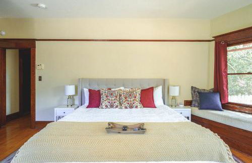 1907 Stone House - King Bed, Office, Crib, Toys - Foto 32