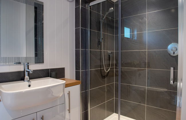 Super King Lodge-sleeps 2-hottub-sea View - Foto 18