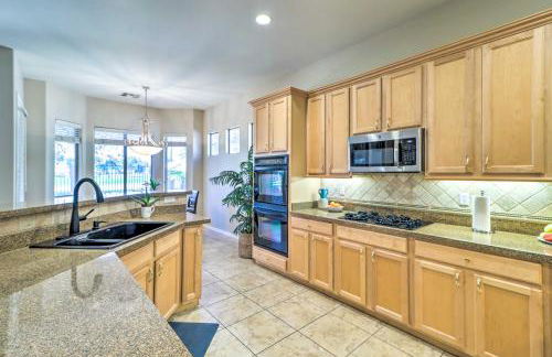 Golfer Oasis with Pool and Putting Green in Goodyear! - Foto 9