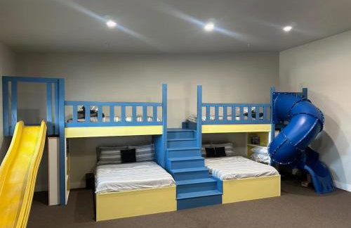 Serene Resort-Style Escape - Perfect for Families - Photo 48