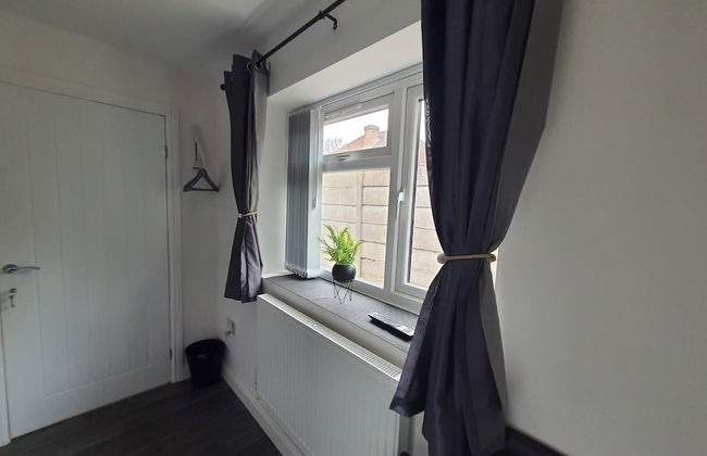 Private Room - Ensuite Bathroom - Free Parking - Foto 23