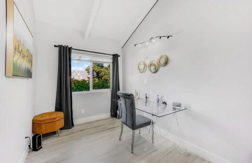 497-Upscale Family Home w AC & Patio near Meta & Stanford - Foto 76