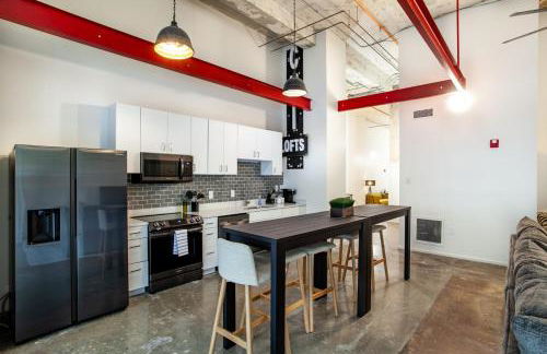 Historic Downtown Loft with Modern Flare - Foto 2