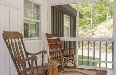 Private Cabin with Guesthouse Hot Tub Fire Pits - Foto 12