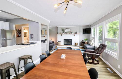 Bryan Lake Oasis in Downtown Lake Ann - Foto 1