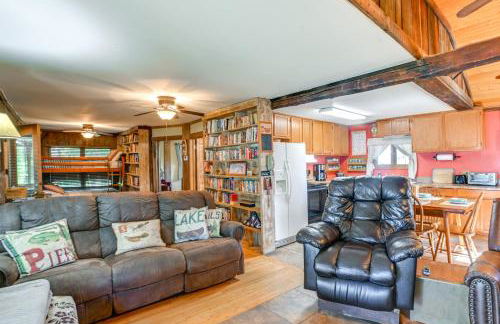 Screened Porch! Lakefront Gem in Boyds Branch Bay - Foto 6