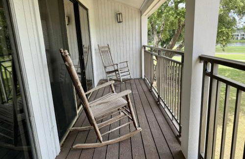 Golf and Tennis Community-Course Views-Corner Unit - Foto 46