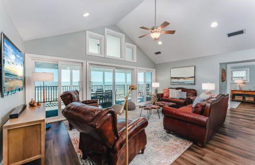 SunScape & SeaScape Beachfront Vacation Home - Foto 35