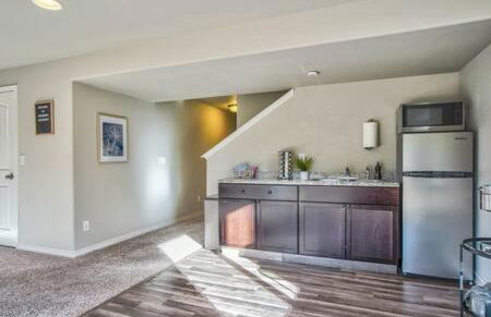 _Entire Home_Game Room_Basement_FirePit_ - Foto 53