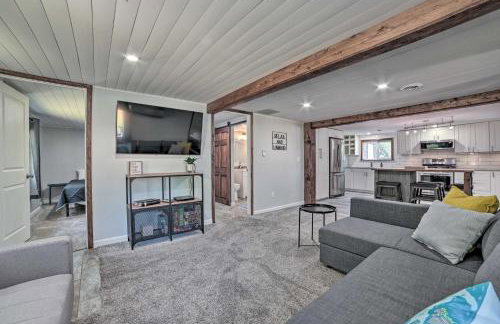 Prudenville Retreat with Yard about 1 Mi to Lake! - Foto 5