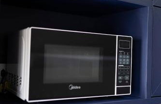 107-Studio compacto, moderno, climatizado perto da UEL - Foto 9