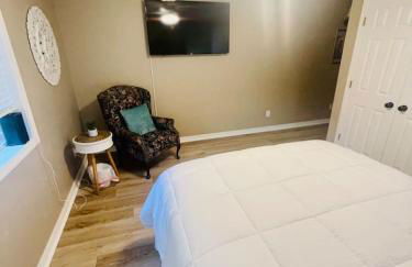 EastGate 4A Cozy family retreat close to downtown Hammond - Foto 36