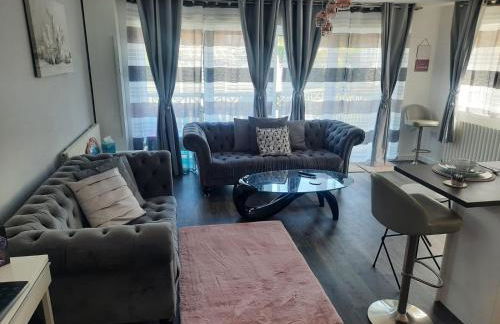 Modern Medway Bungalow - 3BR Garden & Free Parking, Kent - Foto 12