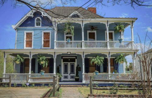 Vicksburg Home with 3 Porches, Walk to Downtown - Foto 1