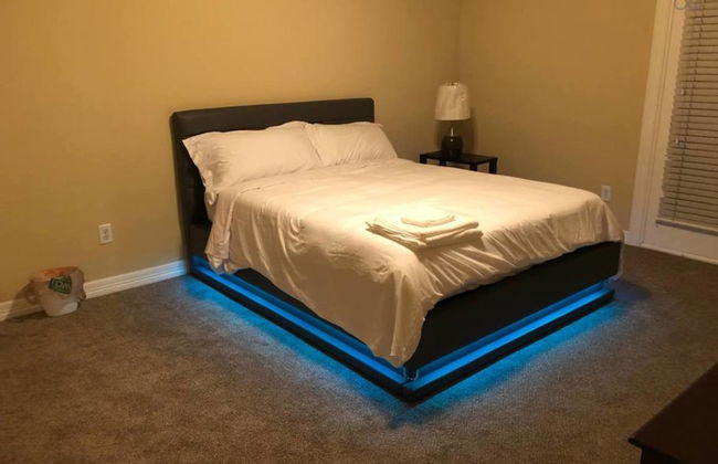 4 Story Rooftop - Executive Corporate Housing - Photo 3