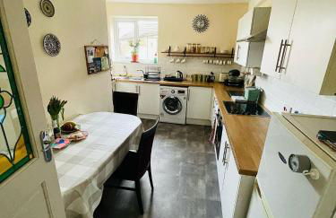 Georgian Style Apartment - Photo 8