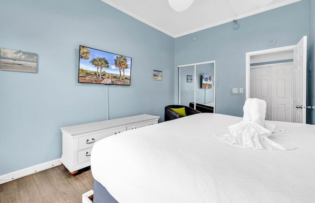 Ocean Front Condos at Patricia Grand - Foto 9