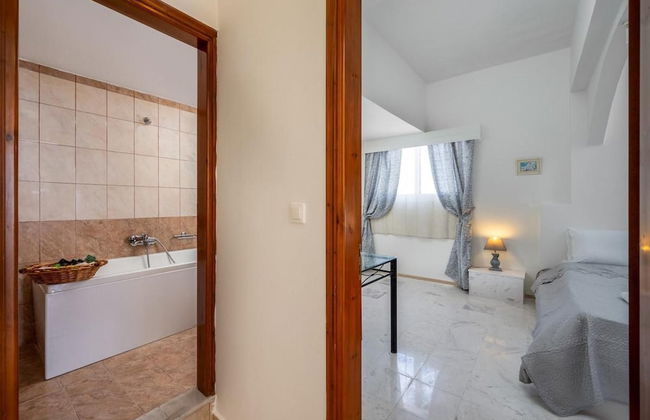 Stegna Sunrise Suite Sleeps 4 Pool - Foto 13