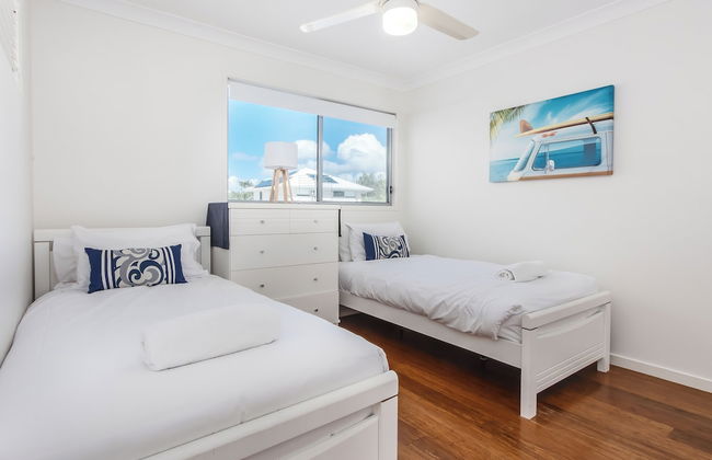 Coastal Charm on Casuarina Way - Photo 4