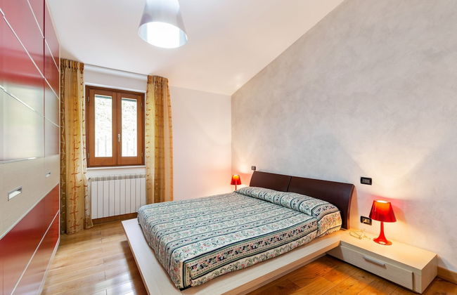 Valley View Villa in San Mango D'aquino with Hot Tub - Foto 4