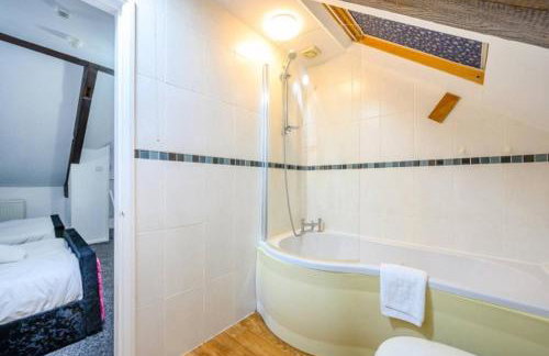 RB1GH- Cosy Room SECURE PARKING NEAR CITY CENTRE FAST WIFI - Foto 13