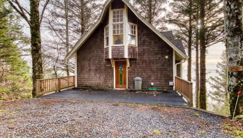 Oceanside Haven - Photo 2