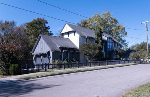 Minutes to Downtown Huge Outdoor Deck HOT TUB - Foto 4