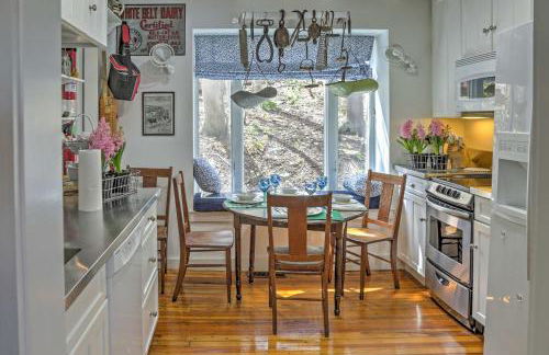 Dainty New Preston Cottage with Dock and Lake Views! - Foto 6