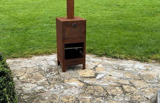 Magnificent Luxury Chateau in Vast Garden with Sauna & Hot Tubs - Photo 64