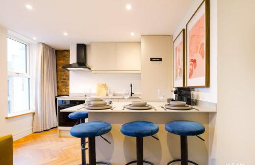 Herringbone at The Heim - Photo 4