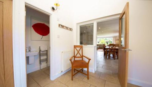 Ardeonaig Lodge with Hot Tub & Water Fronted Games room - Foto 5