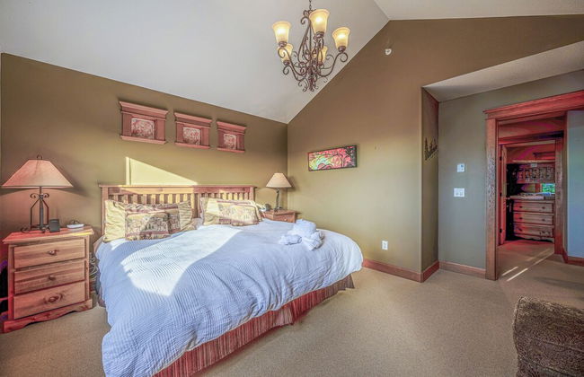 Treetop Getaway Ski In and Out Sleeps 10 - Foto 9