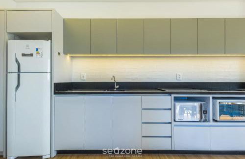 Aptos em prédio com piscina a 180m da Praia em Bombinhas - SFRs - Foto 74