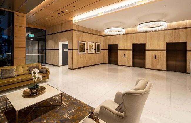 Charming Urban Retreat - Photo 1