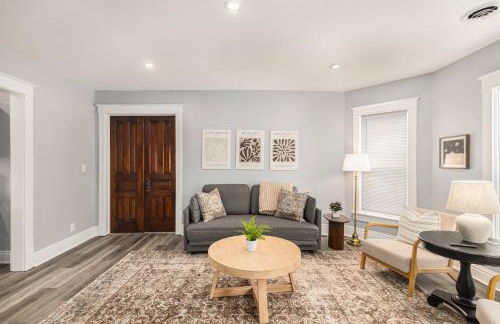 Remodeled Washer Dryer Mins to Beach & Downtown - Foto 10