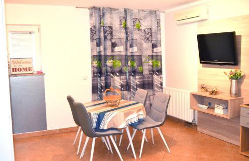 Apartments Krajačić - Foto 13