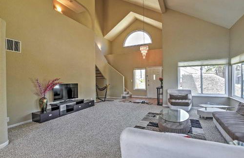 Waterfront Discovery Bay Home Outdoor Bar and Dock - Foto 3