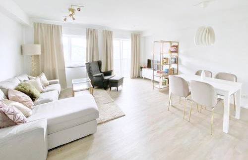 Fuchsbau unterm Krönchen - Foto 1