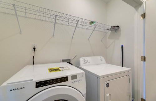 Emerald Isle Getaway with Decks and Beach Views! - Foto 25