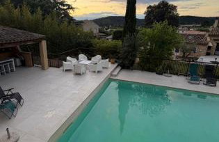 Mas provençal avec grande piscine idéal 8-10 personnes ! # Welcome - Photo 3