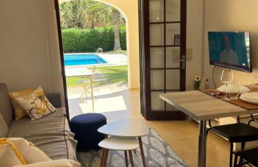 Cozy Apartment in Son Xoriguer Stays Walk to Beach - Foto 1