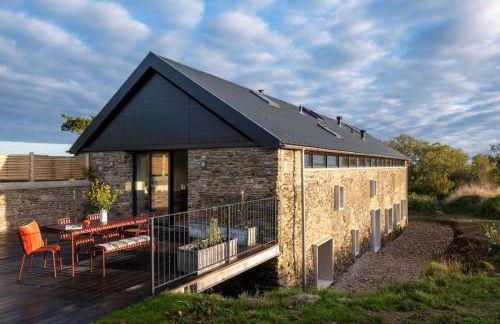 Quad Corner with beautiful views - Photo 1