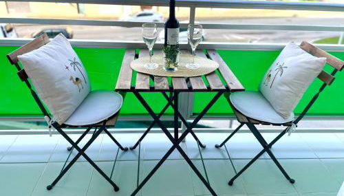 GATU Villa Sol, junto a la playa , piscina, 2 baños, aire cc, terraza, " Preferente mayores de 21 años y familias " - Foto 4