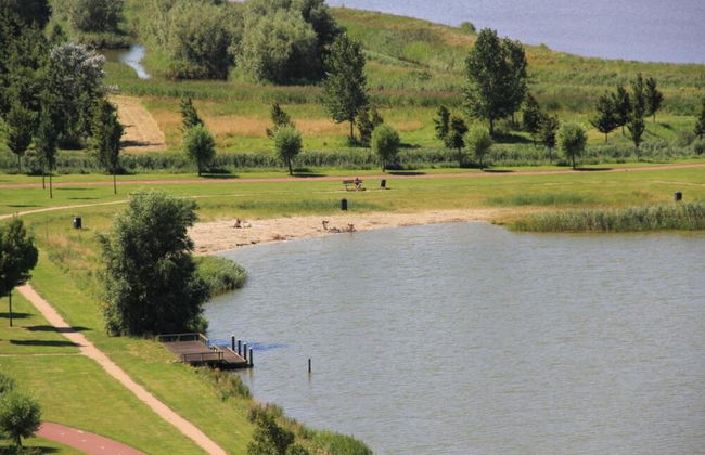 Villa in Bergen op Zoom With Luxury Interiors - Foto 16