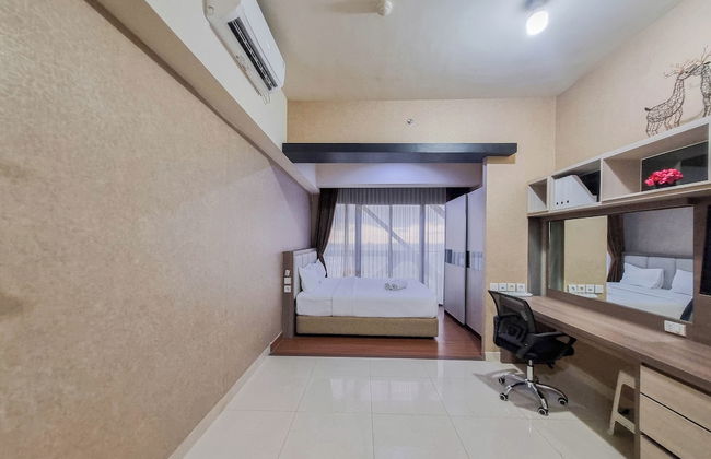 Cozy And Warm Studio Room At Uttara The Icon Apartment - Photo 4