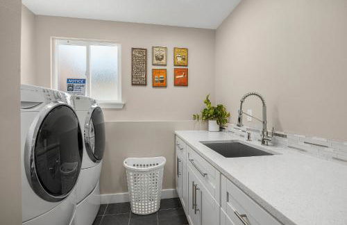 Luxury 5 beds Villa with Heated Pool & Resort Amenities - Photo 34